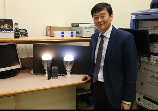 His team develops a smart system for precise dimming and colour control of LED lamps, unifying the interactions of light, heat and power, based on a major theoretical breakthrough also by the team on the Photo-Electro-Thermal Theory for LED Systems 